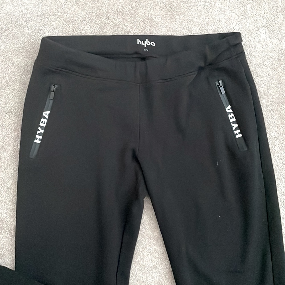 ✨ Hyba by Reitmans Performance Ankle Joggers | Black | Size M | Like New - Picture 4 of 10